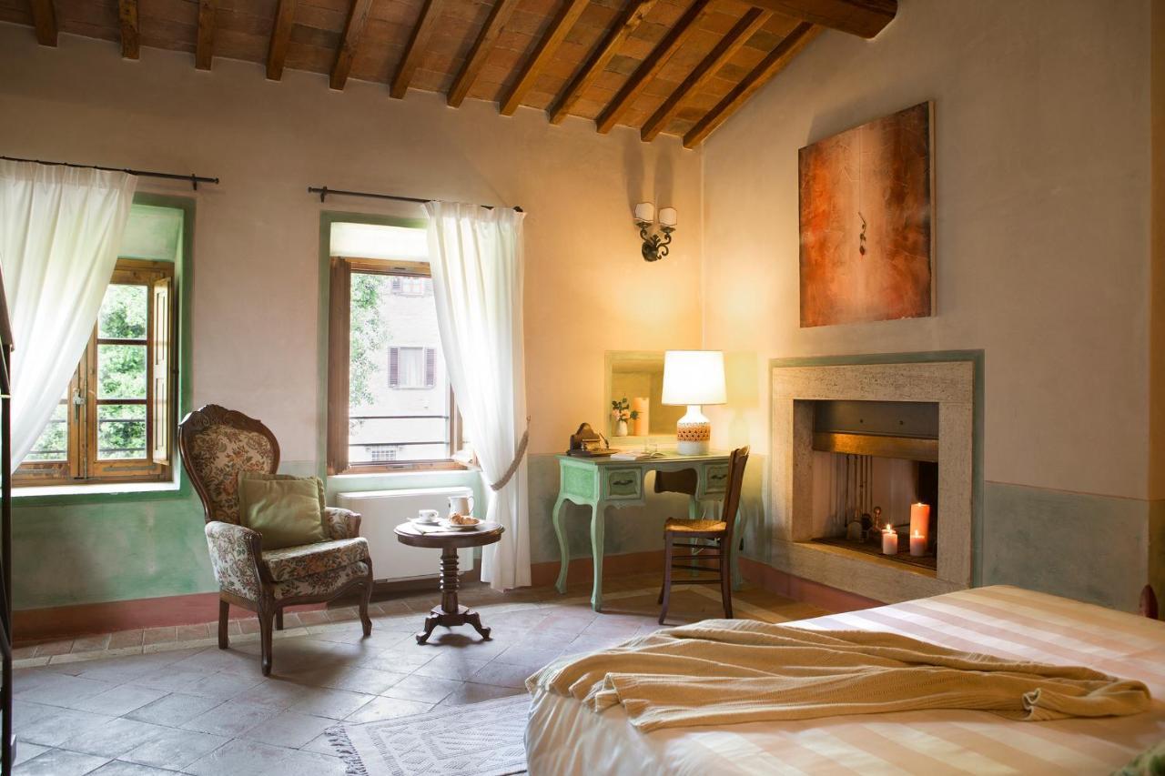 La Canonica Di Cortine Guest House Barberino Val d'Elsa Luaran gambar