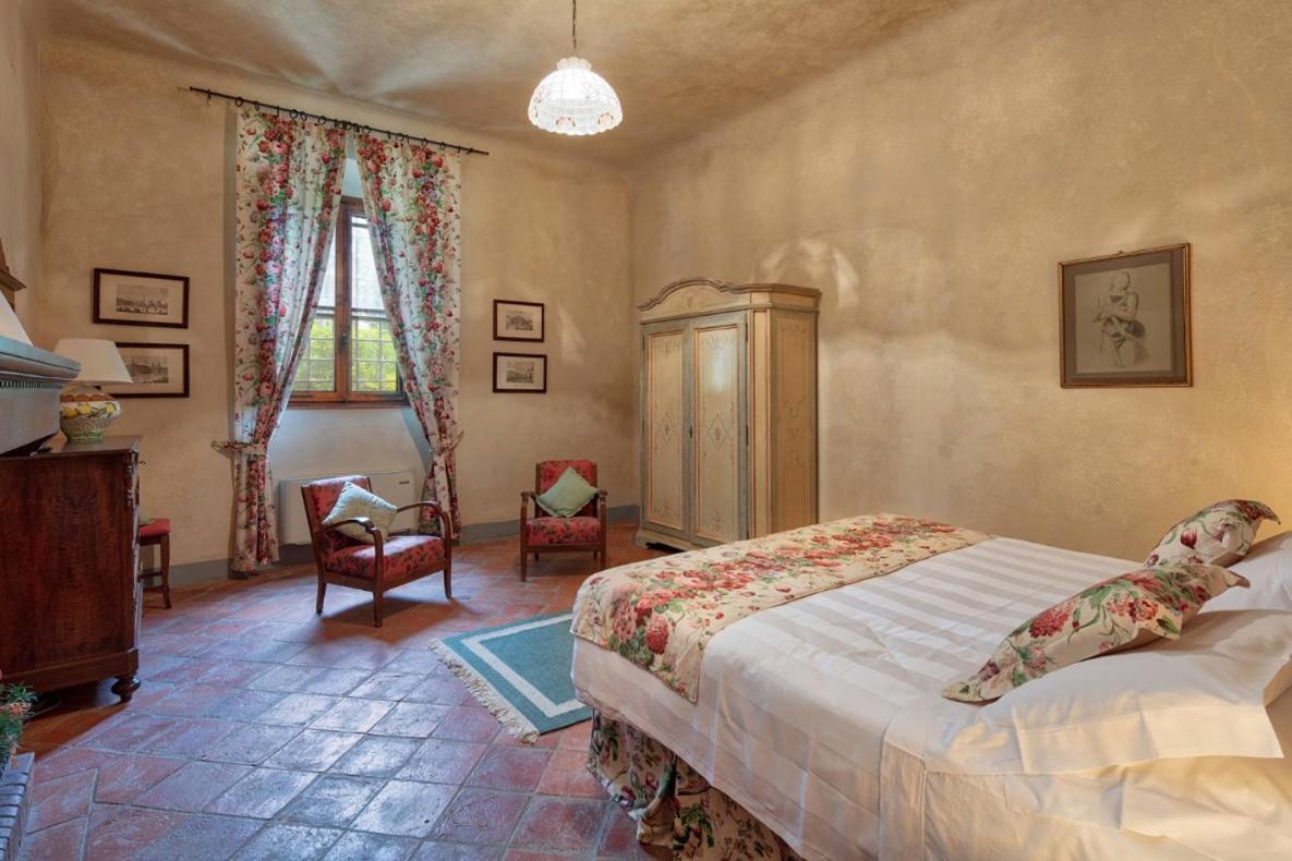 La Canonica Di Cortine Guest House Barberino Val d'Elsa Luaran gambar
